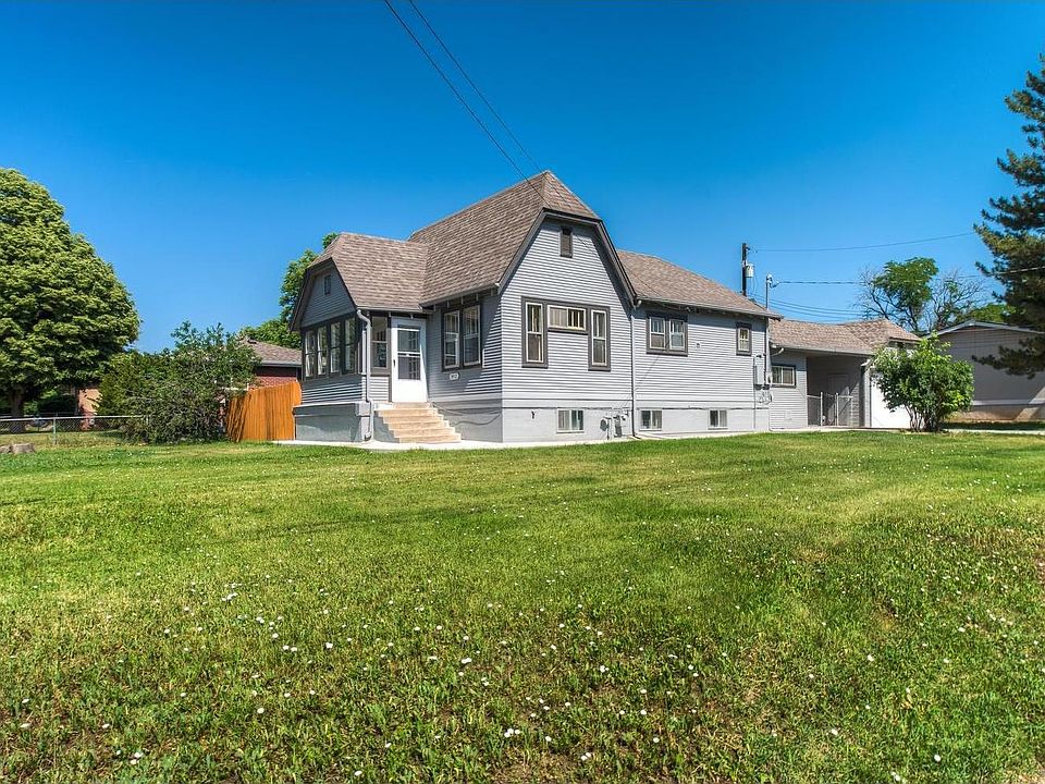 Amazing Architectural Styled Bungalow on a 9,620 Square Foot Lot