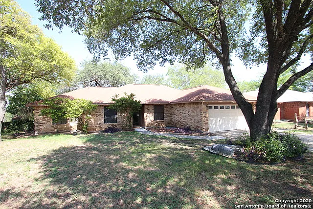 3 bed, 2.0 bath, 1695 sqft, $1,700 — Photo 2