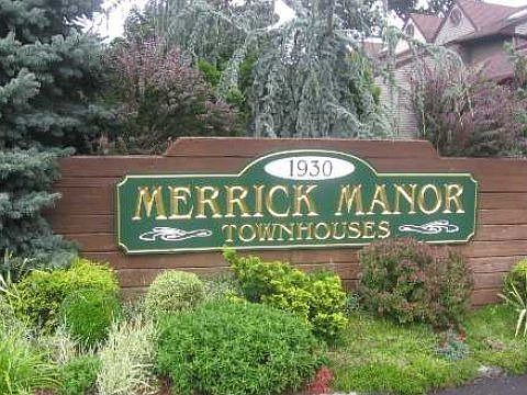 5th image of 1930 Sunrise Hwy APT 13