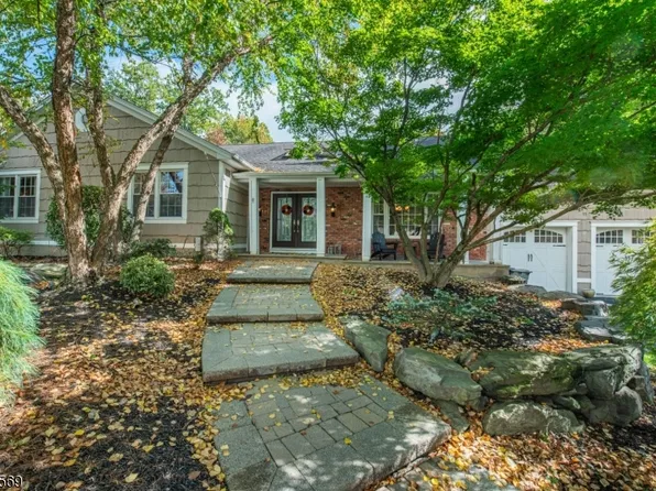11 Flanders Dr, Montville Twp., NJ 07058