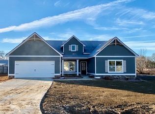 20 Pebblebrook Ln, Fort Mitchell, AL 36856