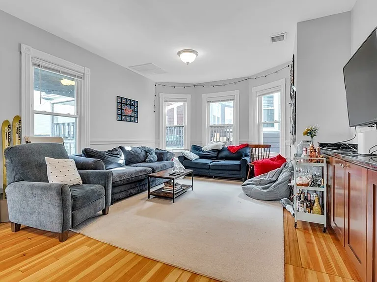 180 Saint Alphonsus St #2 — Photo 1