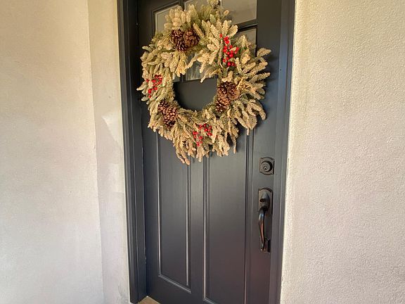 5th image of 862 Banks Court Dr