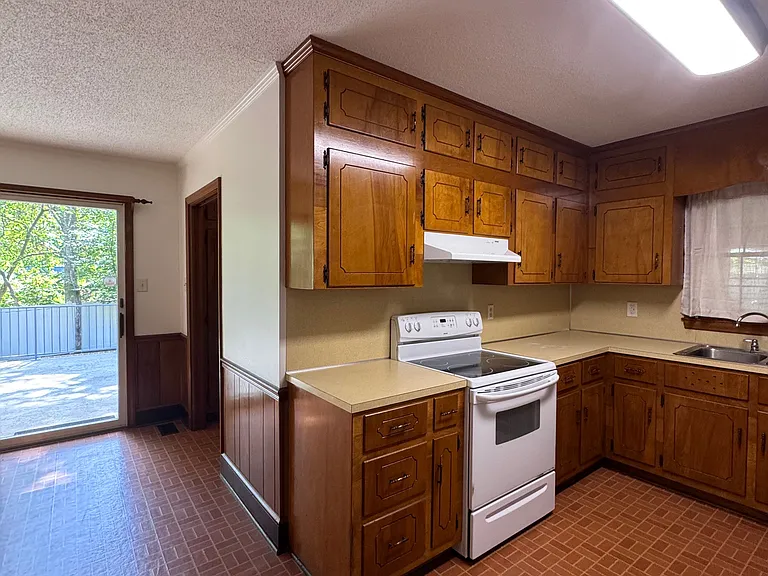 603 Shannon Rd — Photo 10