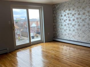 121 Mackenzie St #2, Brooklyn, NY 11235