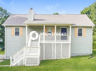 923 S Lassetter Cir, Villa Rica, GA 30180