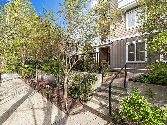 4th image of 12283 224th St #107