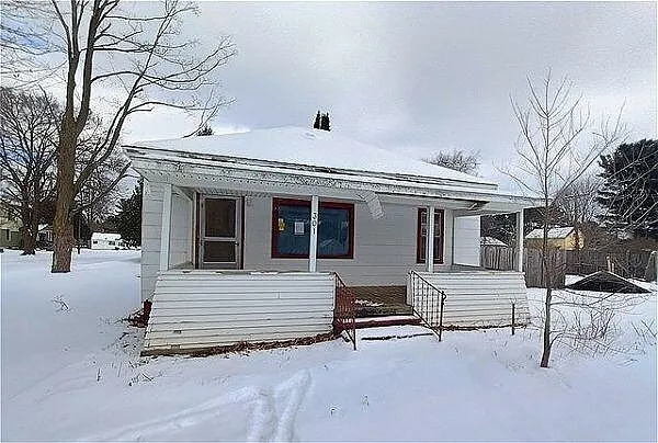 301 E Angel Ave photo 1