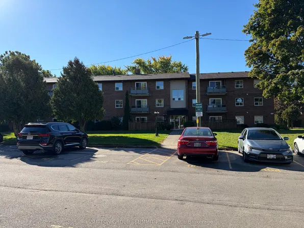 616 Grey St #5, Brantford, ON N3S 4Y1