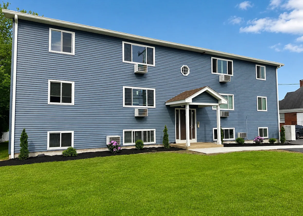 2 bed, 1050 sqft, $1,850 — Photo 1