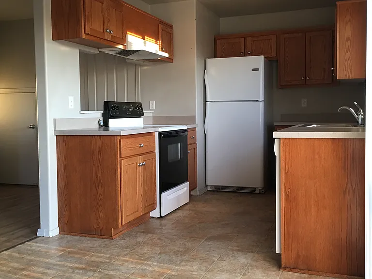 445-449 NE West Ave #445-3 — Photo 7