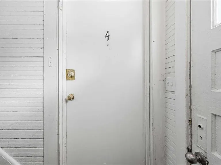 3638 E Main St #4 — Photo 5