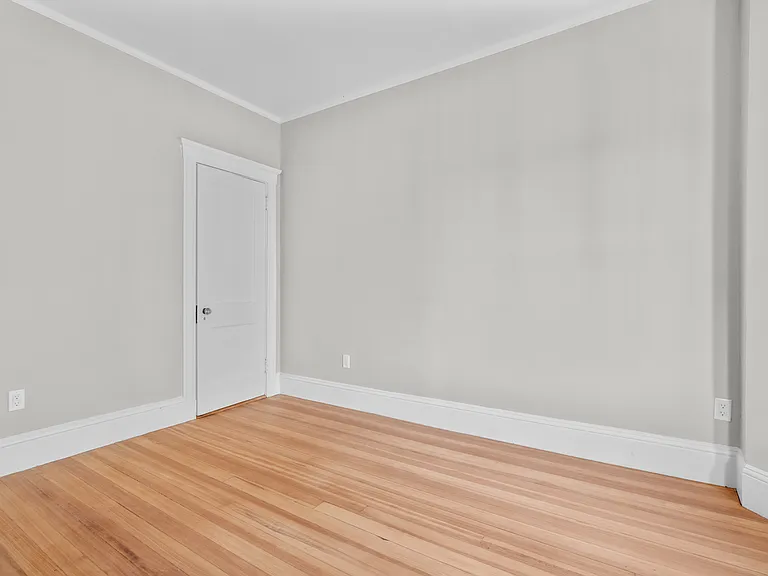 19 Agassiz Street — Photo 7
