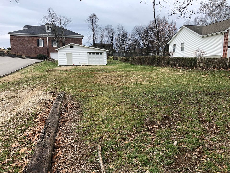 1st image of 429 Forestal Dr