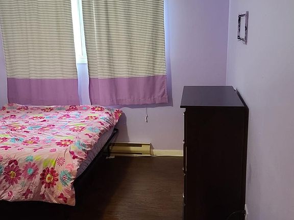 4th image of 1624 W Touhy Ave #203
