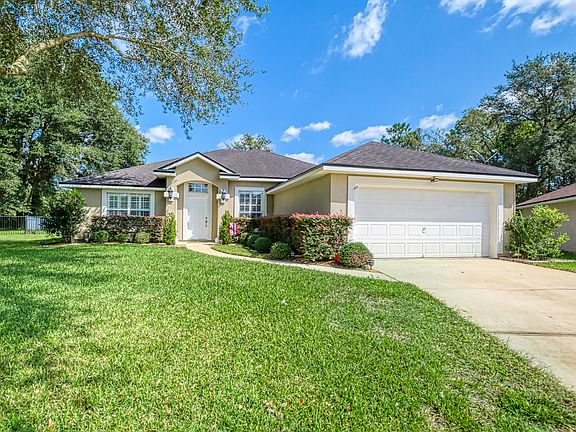 2nd image of 3900 Lake Crest Ter