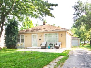 1354 Circle Dr NW, Kankakee, IL 60901