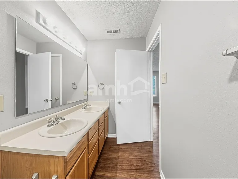1315 King Maple Dr — Photo 11