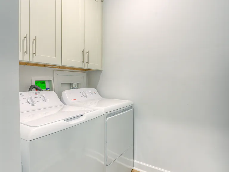 1030 Forrest Ave #1030 — Photo 13
