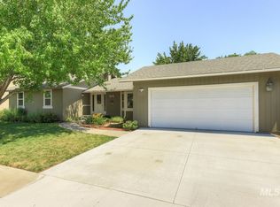1876 Stonetree Dr, Mountain Home, ID 83647