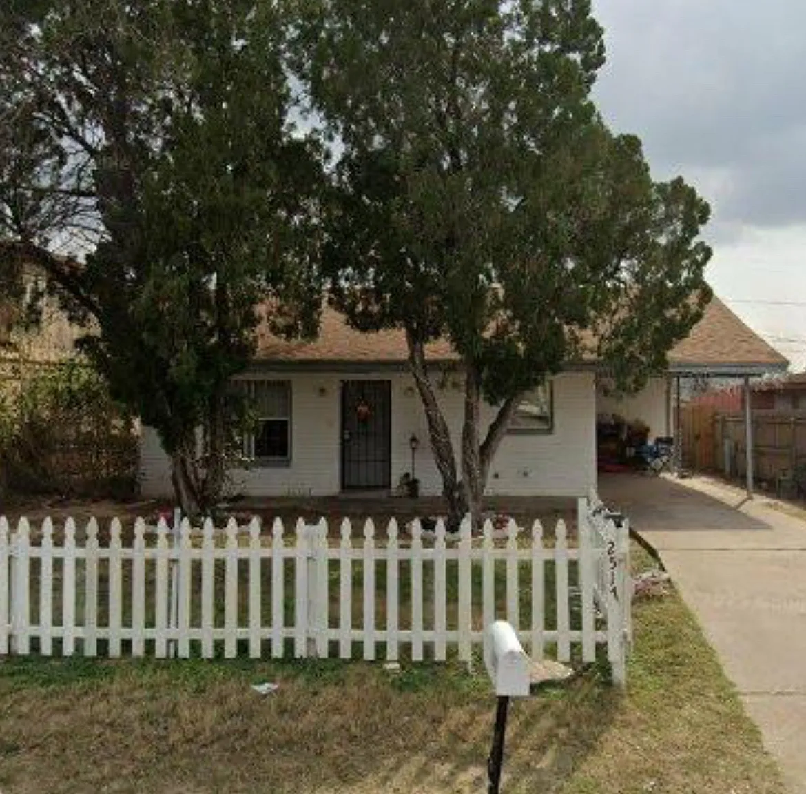 3 bed, 1249 sqft, $1,500 — Photo 1
