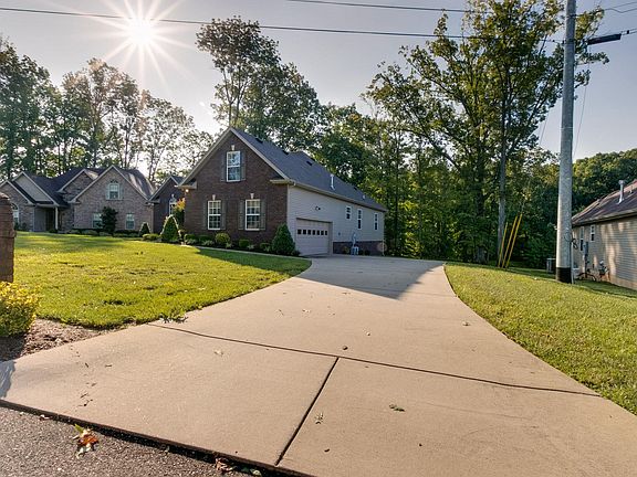 2nd image of 420 Artesa Dr