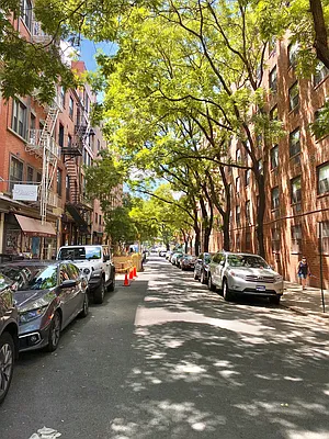 Rented by Waverly Realty Associates | media 16