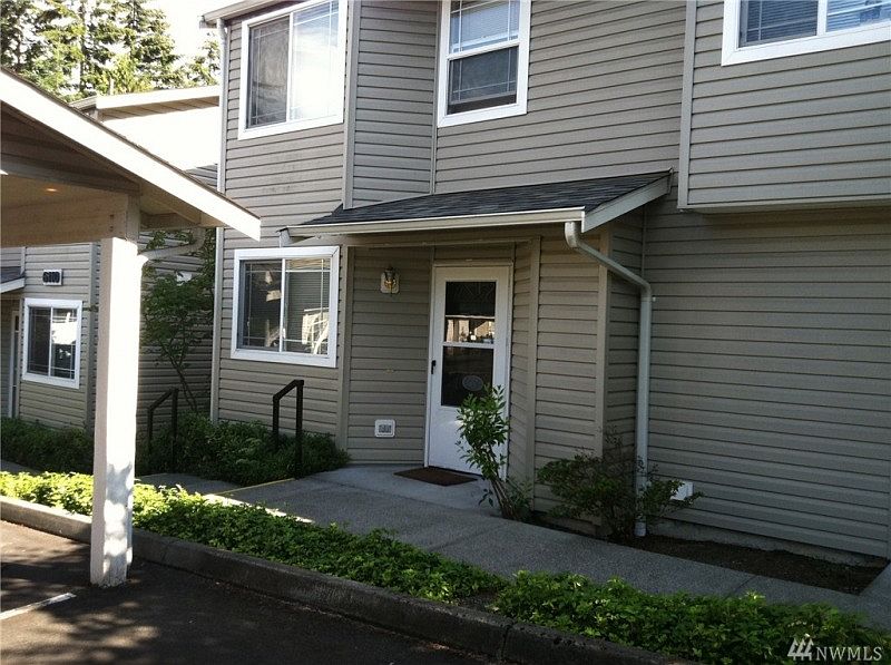 1st image of 6122 202nd St SW APT 101