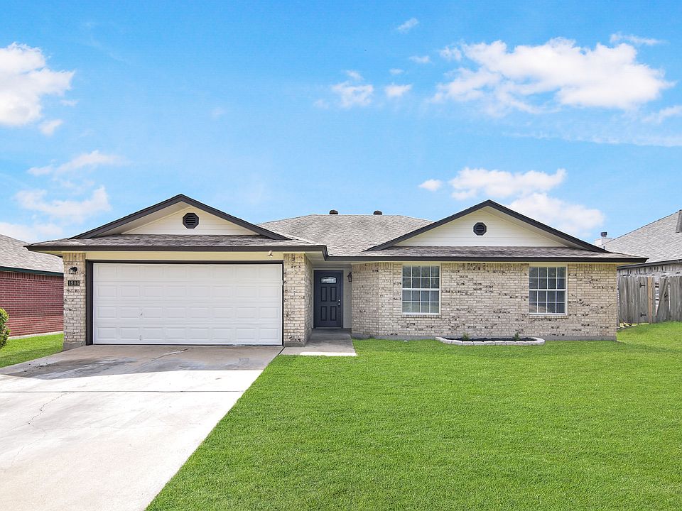 1st image of 1906 Agate Dr