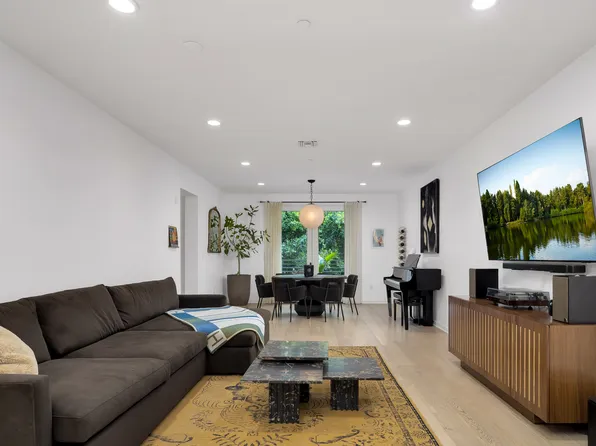 4240 Laurel Canyon Blvd #30, Studio City, CA 91604