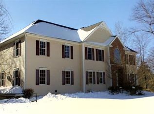 12 Osgood St, Windham, NH 03087