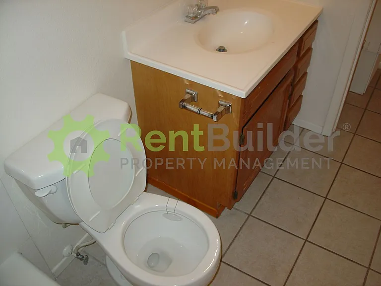 205 Vassar Dr SE — Photo 35