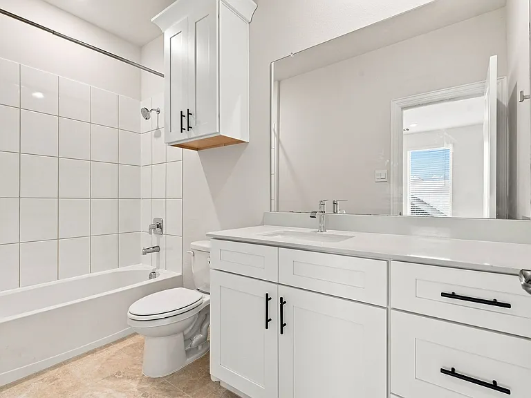 1012 Snapdragon Dr — Photo 2