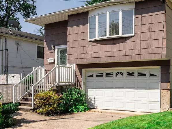 3760 Richmond Avenue, Staten Island, NY 10312