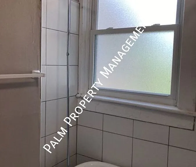 1020 E Anderson St #3C — Photo 7