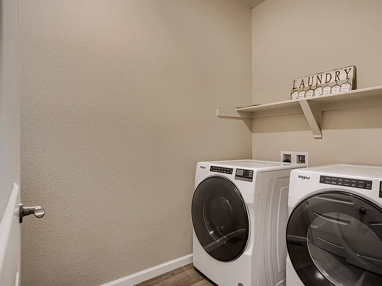 1909 S Poplar Ct — Photo 19