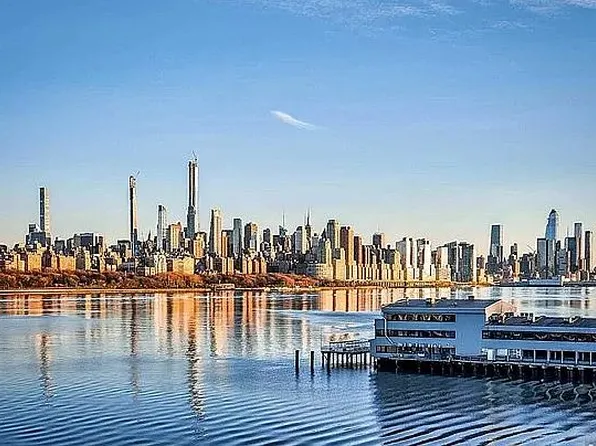 350 The Promenade, Edgewater, NJ 07020