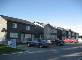 202 Maurer Dr #1A, Hinton, AB T7V0C2