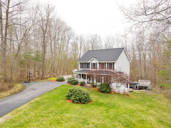 10 Guernsey Court, Chichester, NH 03258