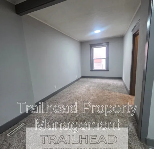 3227 Central St #3 — Photo 7