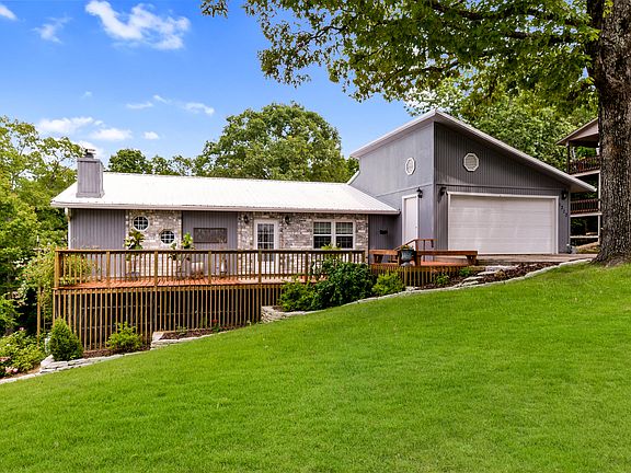 2nd image of 1313 Dogwood Village Ln