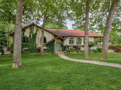 8224 Golden Oaks Rd, Oklahoma City, OK, 73127