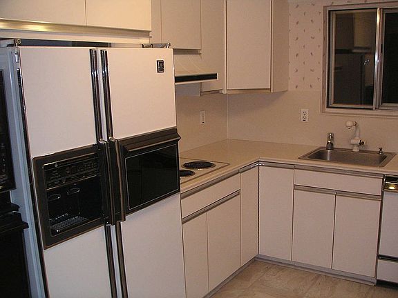 3rd image of 6 Old Oak Ct