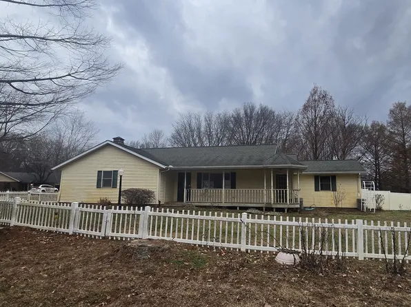 1115 S Clapper Ct, Mahomet, IL 61853