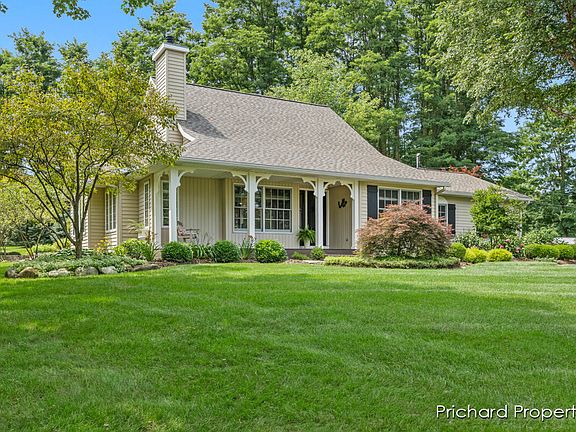 2nd image of 3911 McNaughton Hills Dr