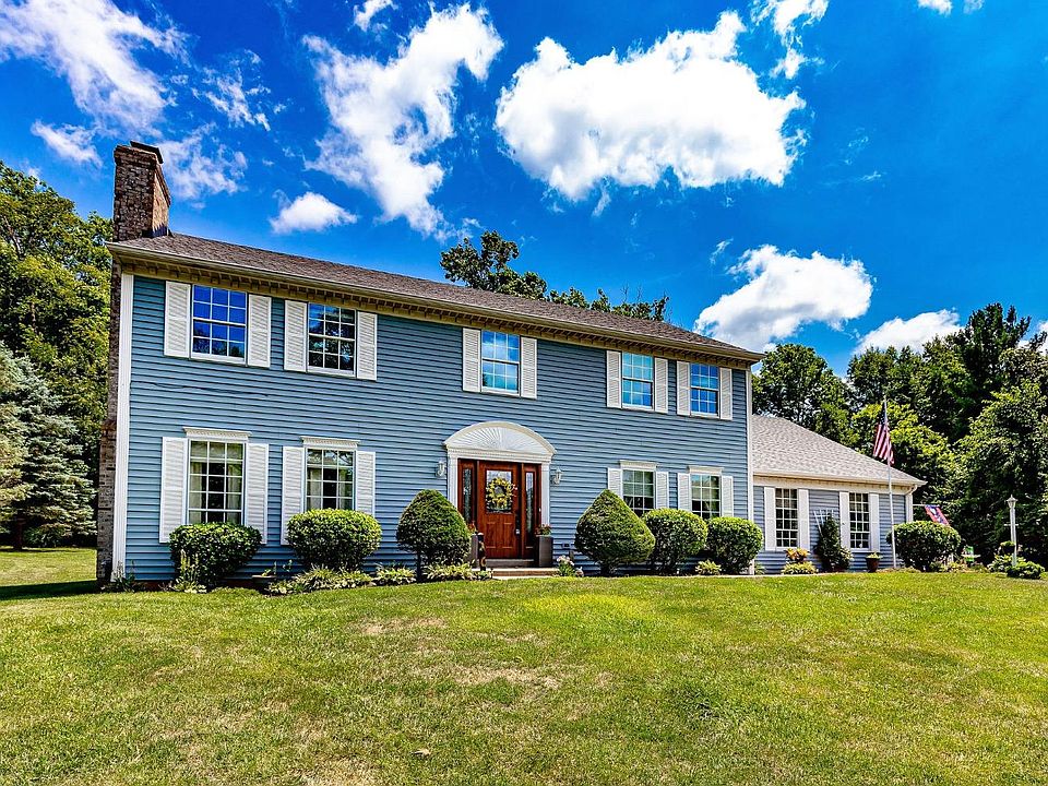 1st image of 524 Oregano Dr
