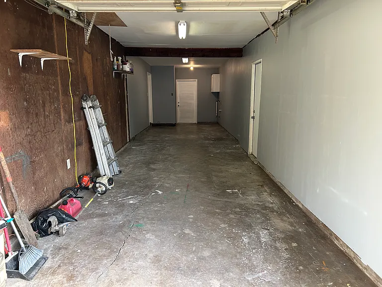 3006 Grant St — Photo 17