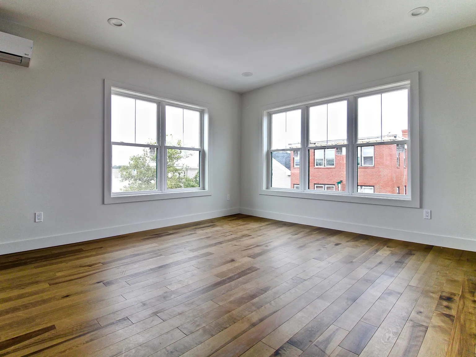 3 bed, 1500 sqft, $2,600 — Photo 4