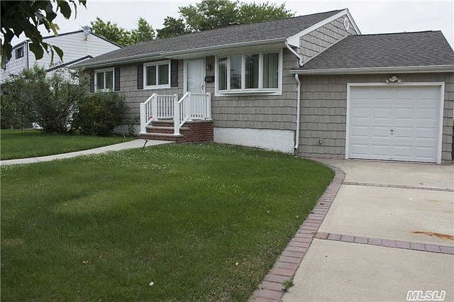 1st image of 665 Byron Ave