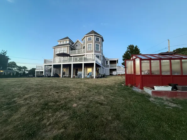 (undisclosed Address), Hull, MA 02045